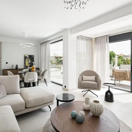 Black Lotus Pool Villa, #feelslikehome Willa