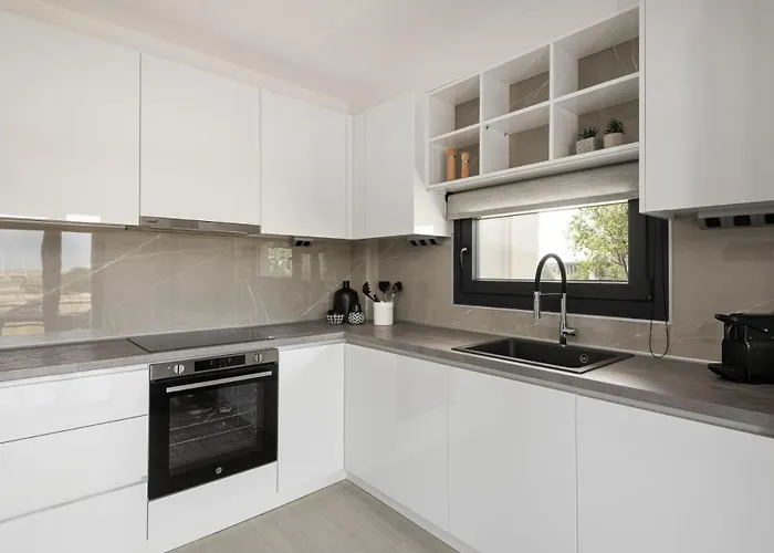 Black Lotus Pool Villa, #feelslikehome Вилла