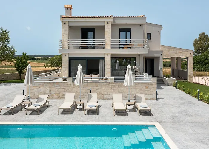 Black Lotus Pool Villa, #feelslikehome Vila *